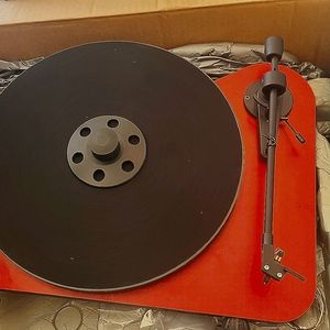 Pro-Ject Audio Systems VT-E BT R Vertica